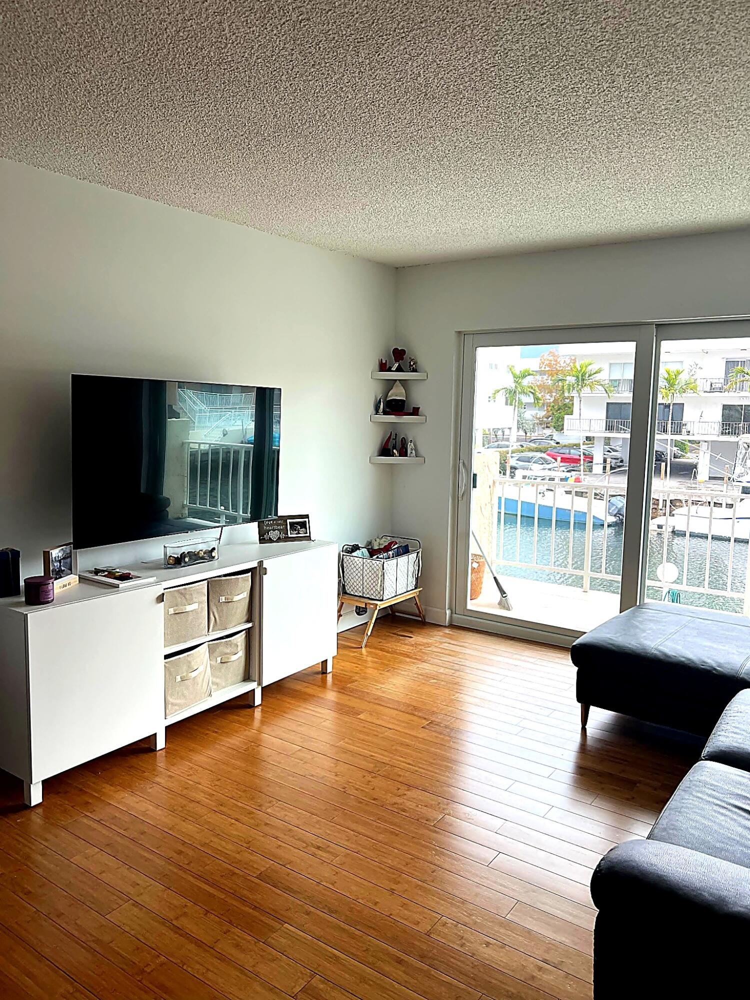 RIVIERA ISLES CONDO - Residential Lease