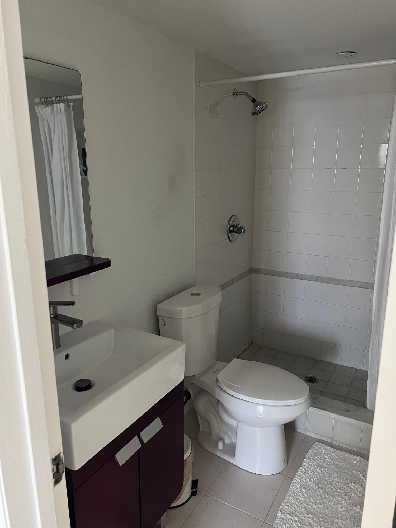 RIVIERA ISLES CONDO - Residential Lease