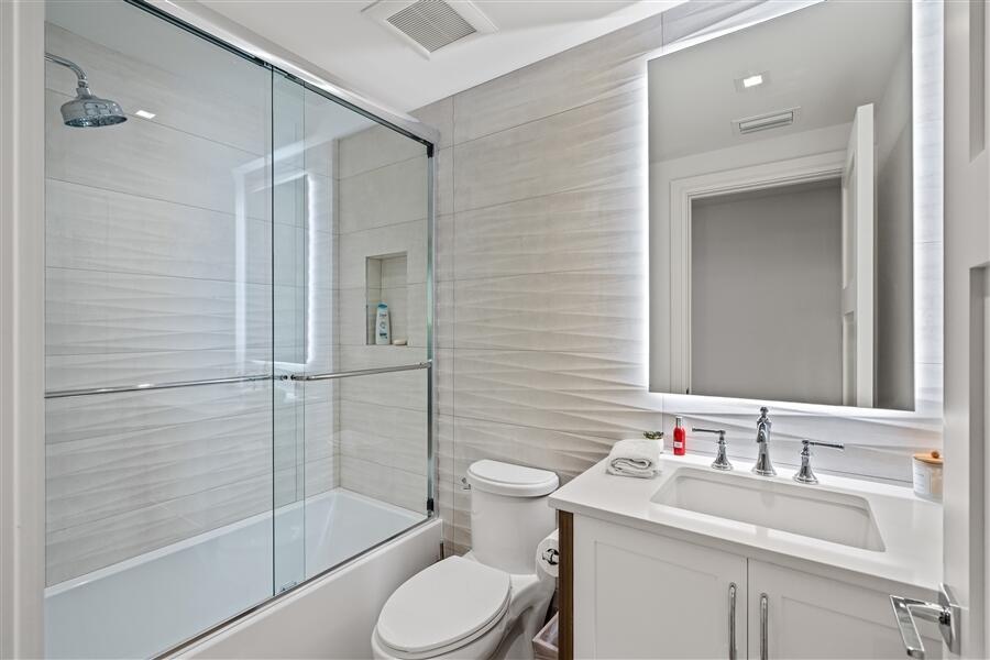 LAKE IDA SHORES 1ST ADD - Residential