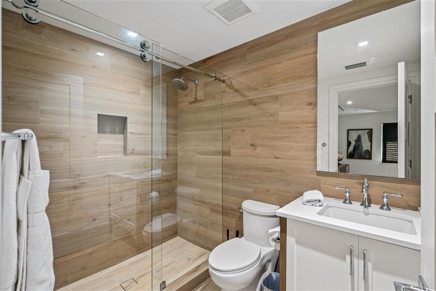 LAKE IDA SHORES 1ST ADD - Residential