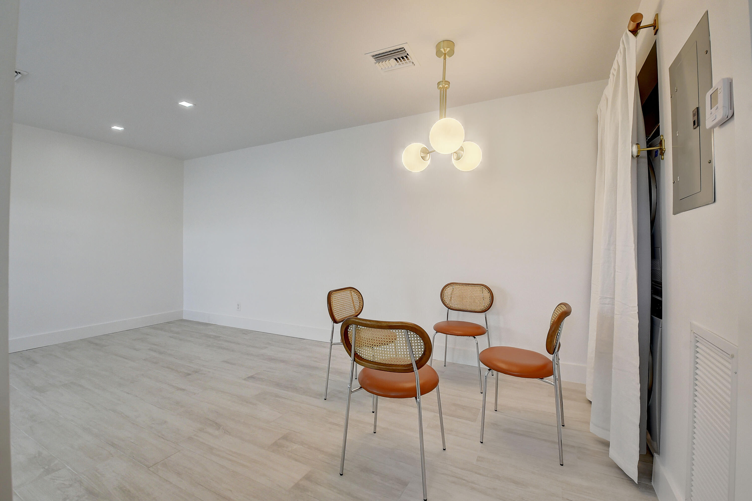 LAKE WORTH TOWN OF - Residential Income