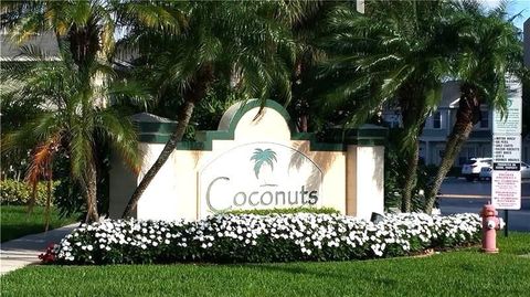 51 Whitehead Cir 51 Weston FL 33326