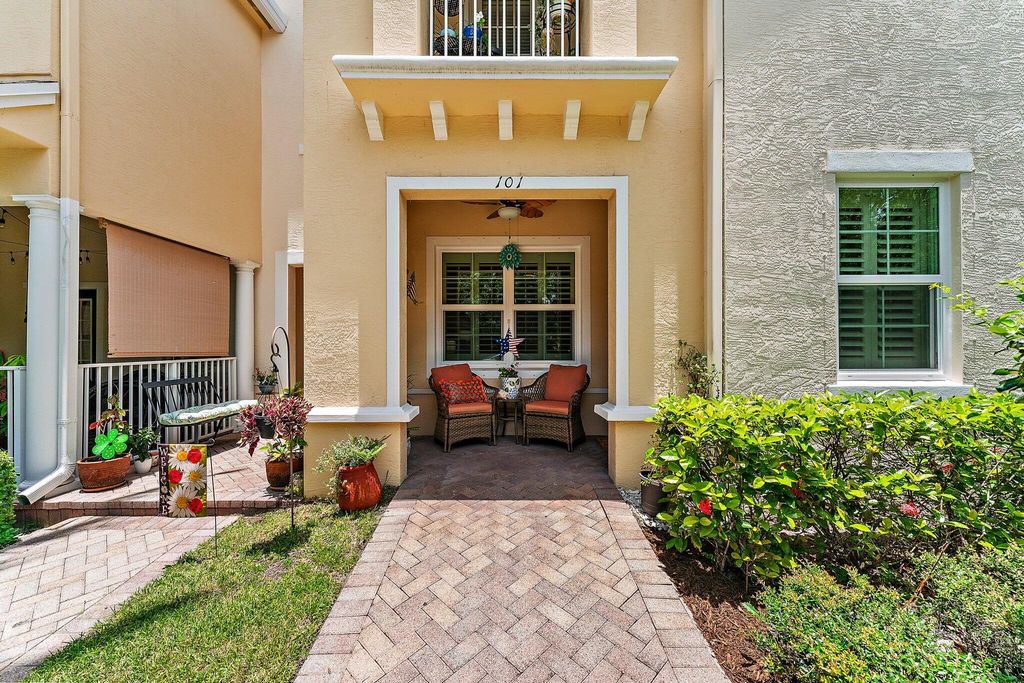 Photo of 341 Indian Creek Parkway #101, Jupiter, FL 33458 (MLS # R11003281)