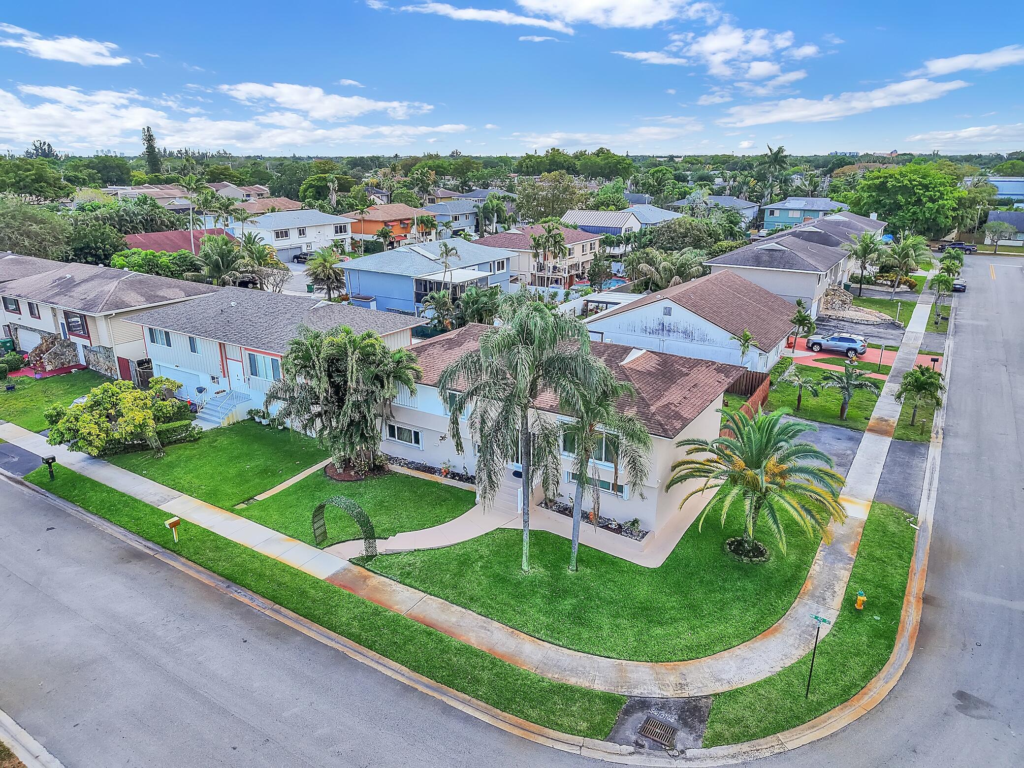 NOVA HOMES TWO - Residential