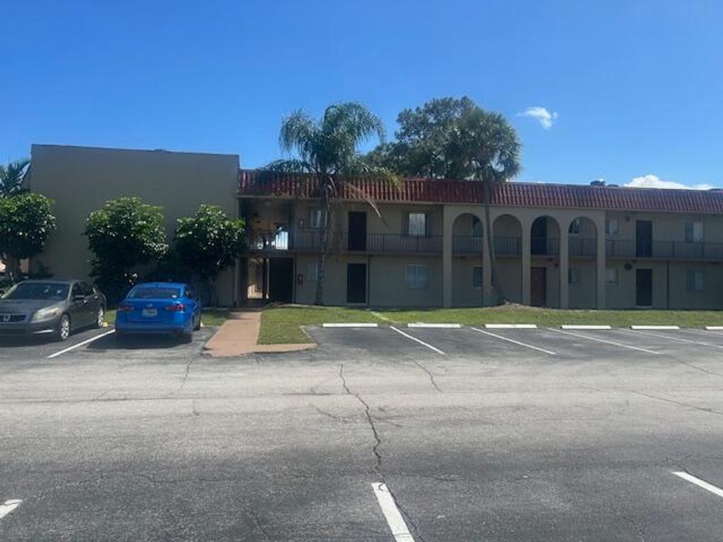 Photo of 6054 Forest Hill Boulevard #Apt 104, West Palm Beach, FL 33415 (MLS # B26020970)