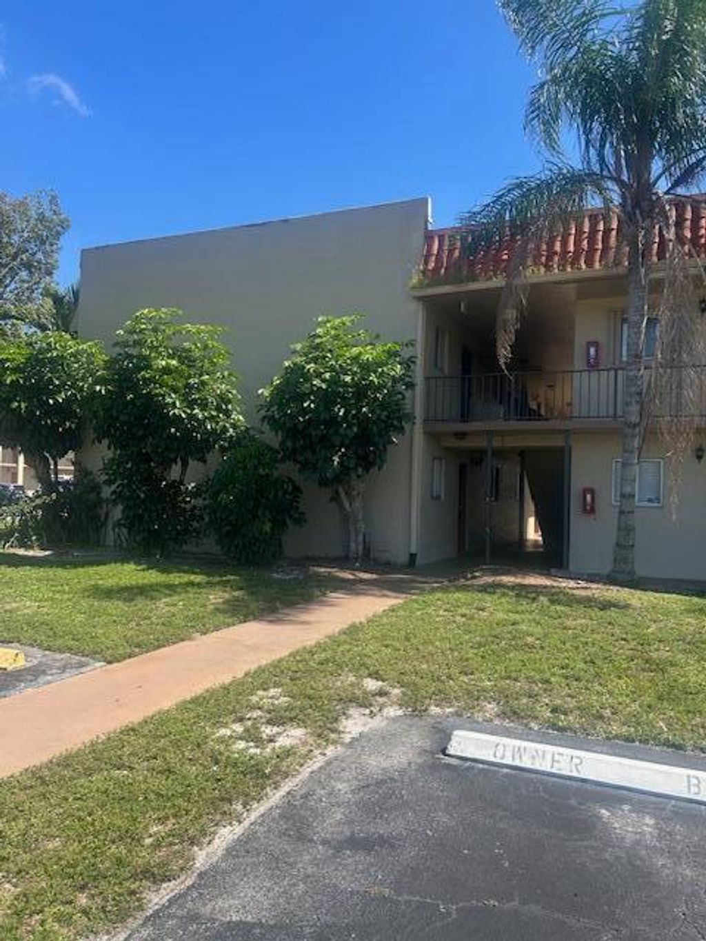 Photo of 6054 Forest Hill Boulevard #Apt 104, West Palm Beach, FL 33415 (MLS # B26020970)