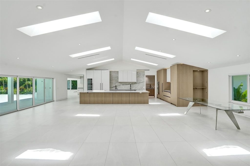 Photo of 2800 Banyan Boulevard Circle, Boca Raton, FL 33431 (MLS # F10520763)