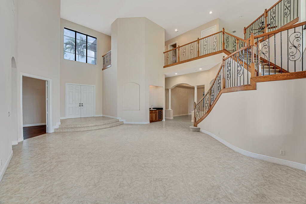 VERSAILLES - Residential