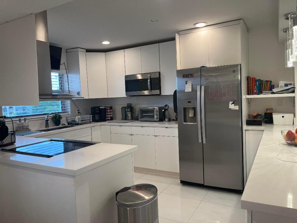 SUNRISE LAKES 94 CONDO - Residential