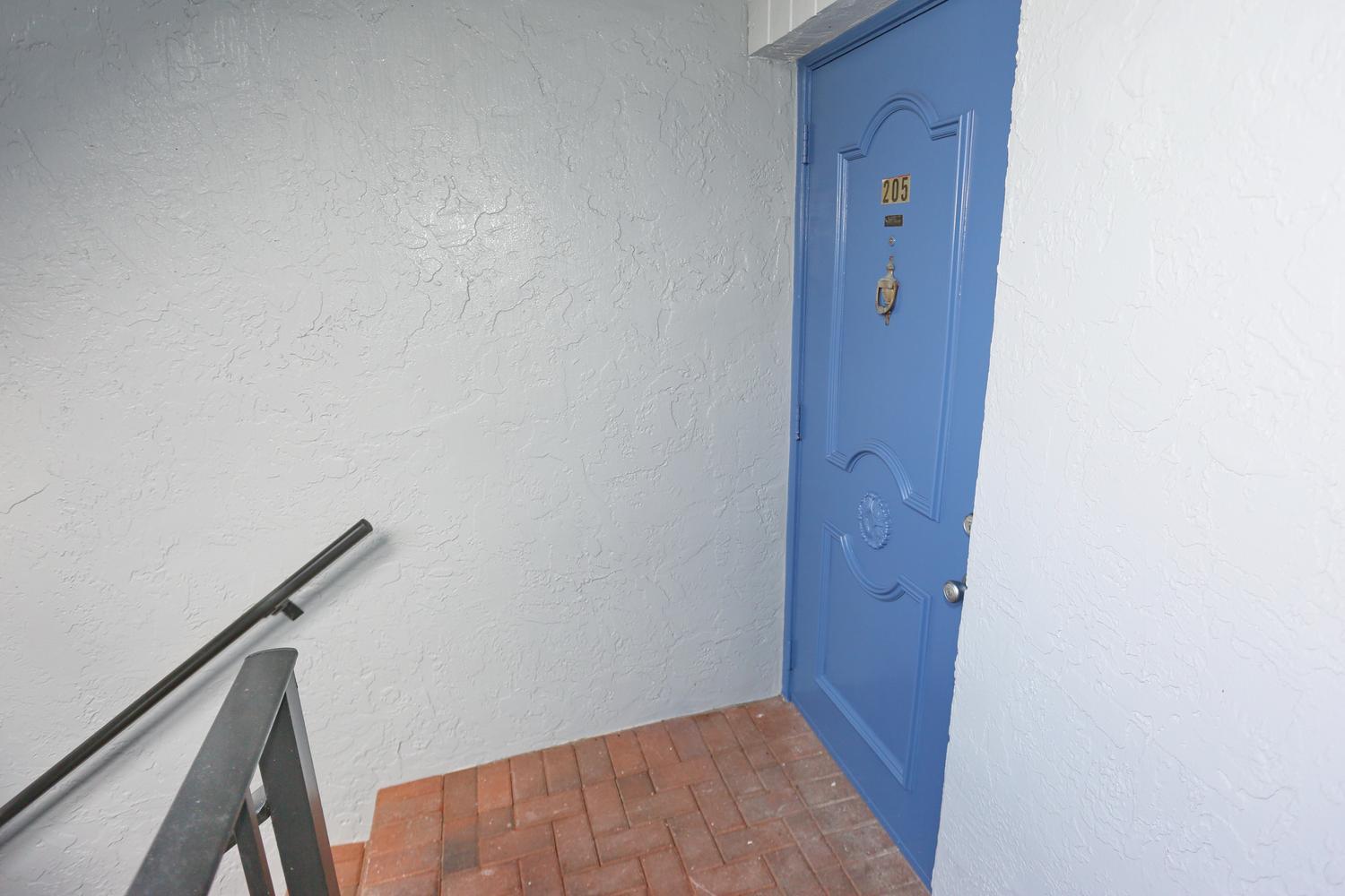 VILLAGES OF ORIOLE DEAUVILLE CONDO - Residential