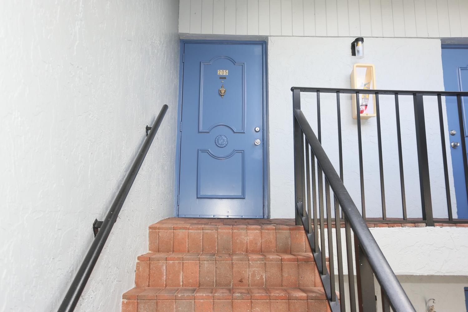 VILLAGES OF ORIOLE DEAUVILLE CONDO - Residential