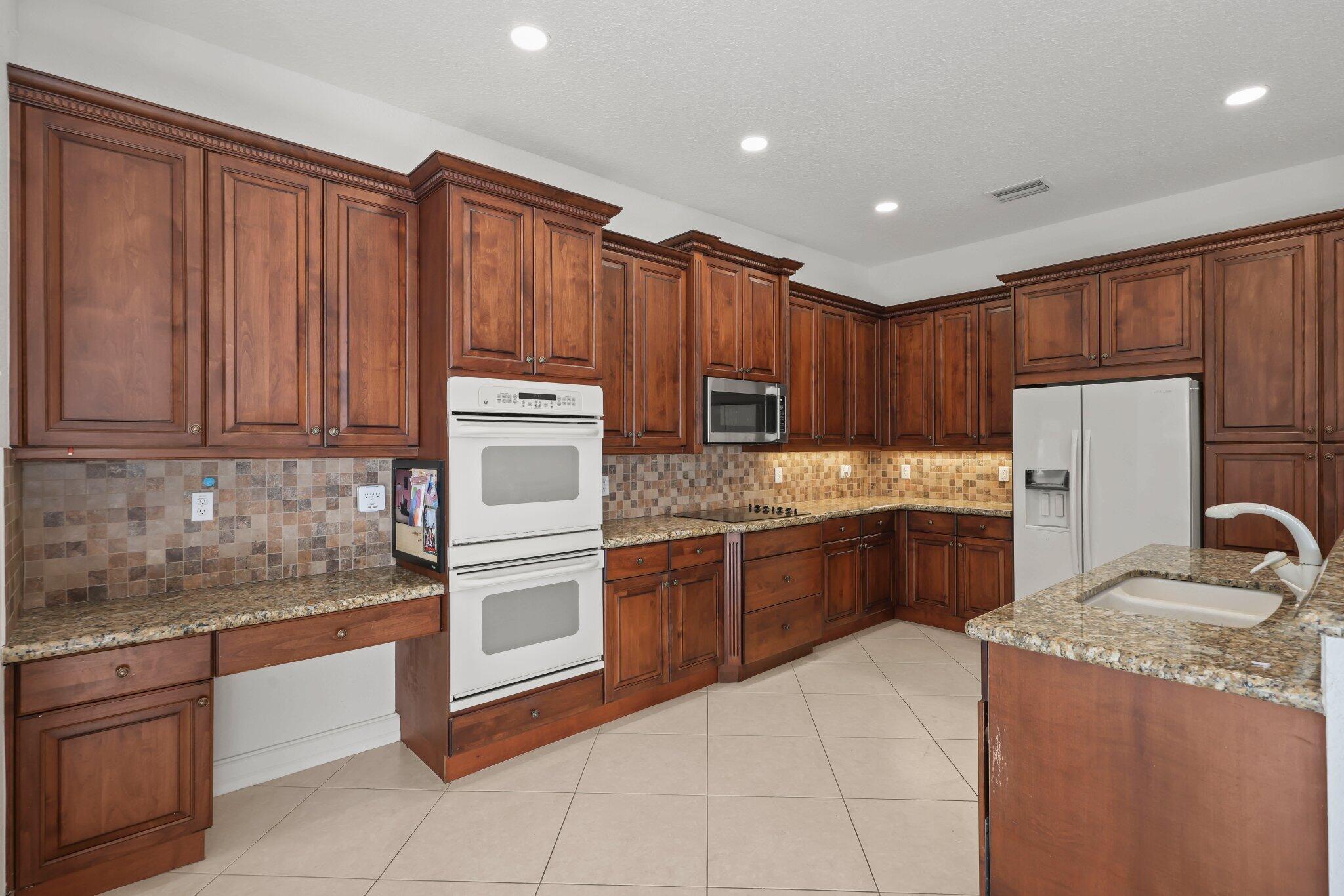 CANYON ISLES 3 - Residential