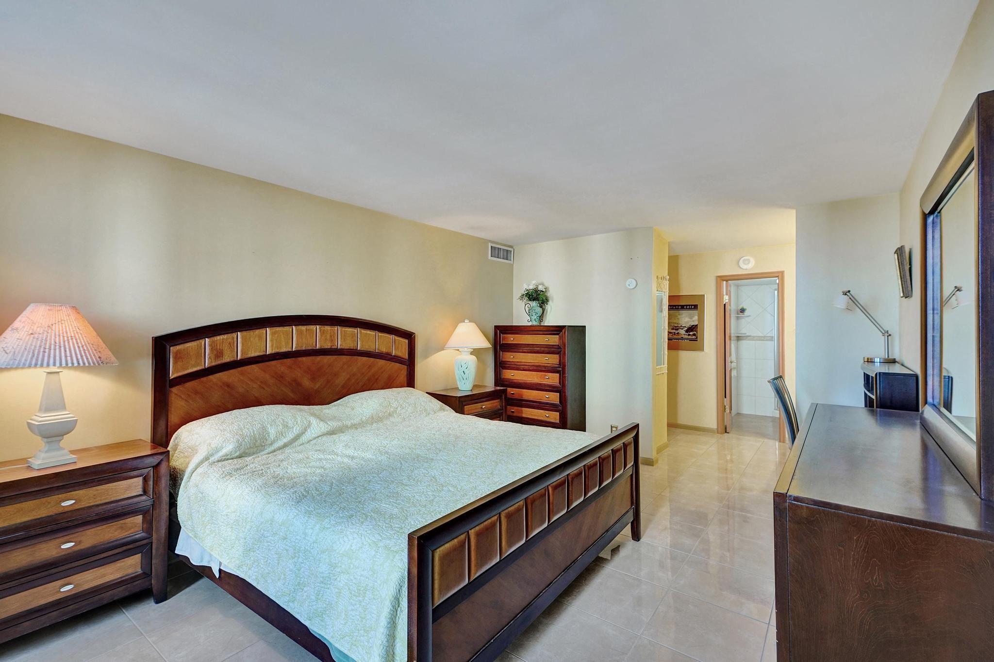 Pompano Atlantis Condo - Residential Lease