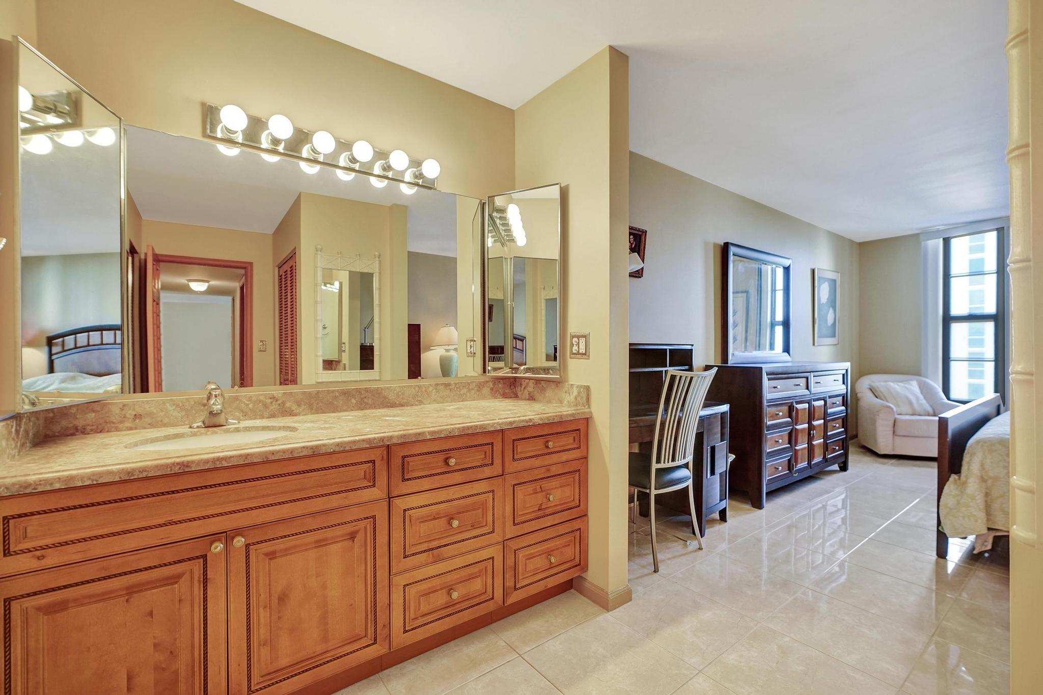 Pompano Atlantis Condo - Residential Lease