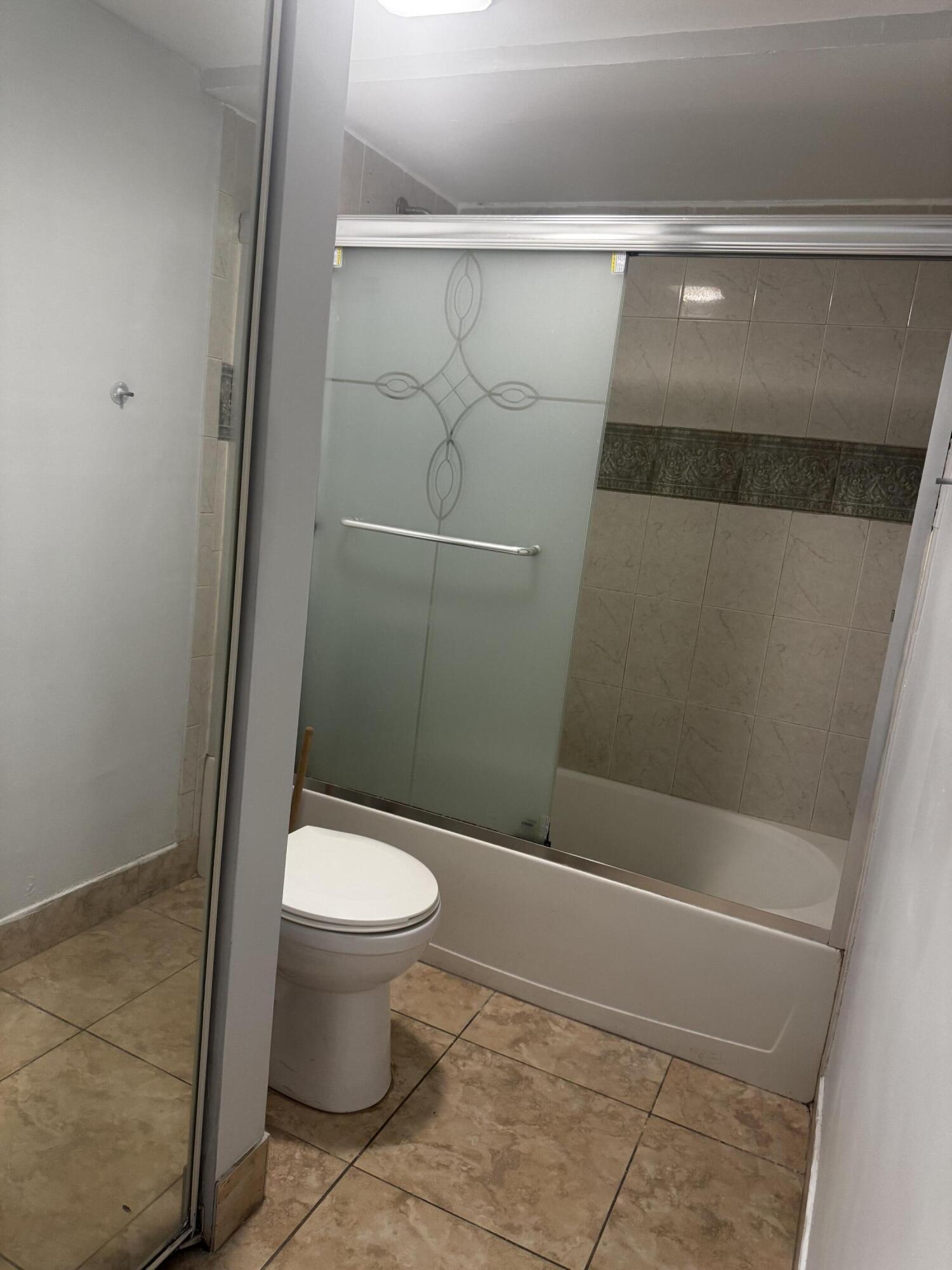 GARDEN LAKES AND GARDEN S - Residential Lease