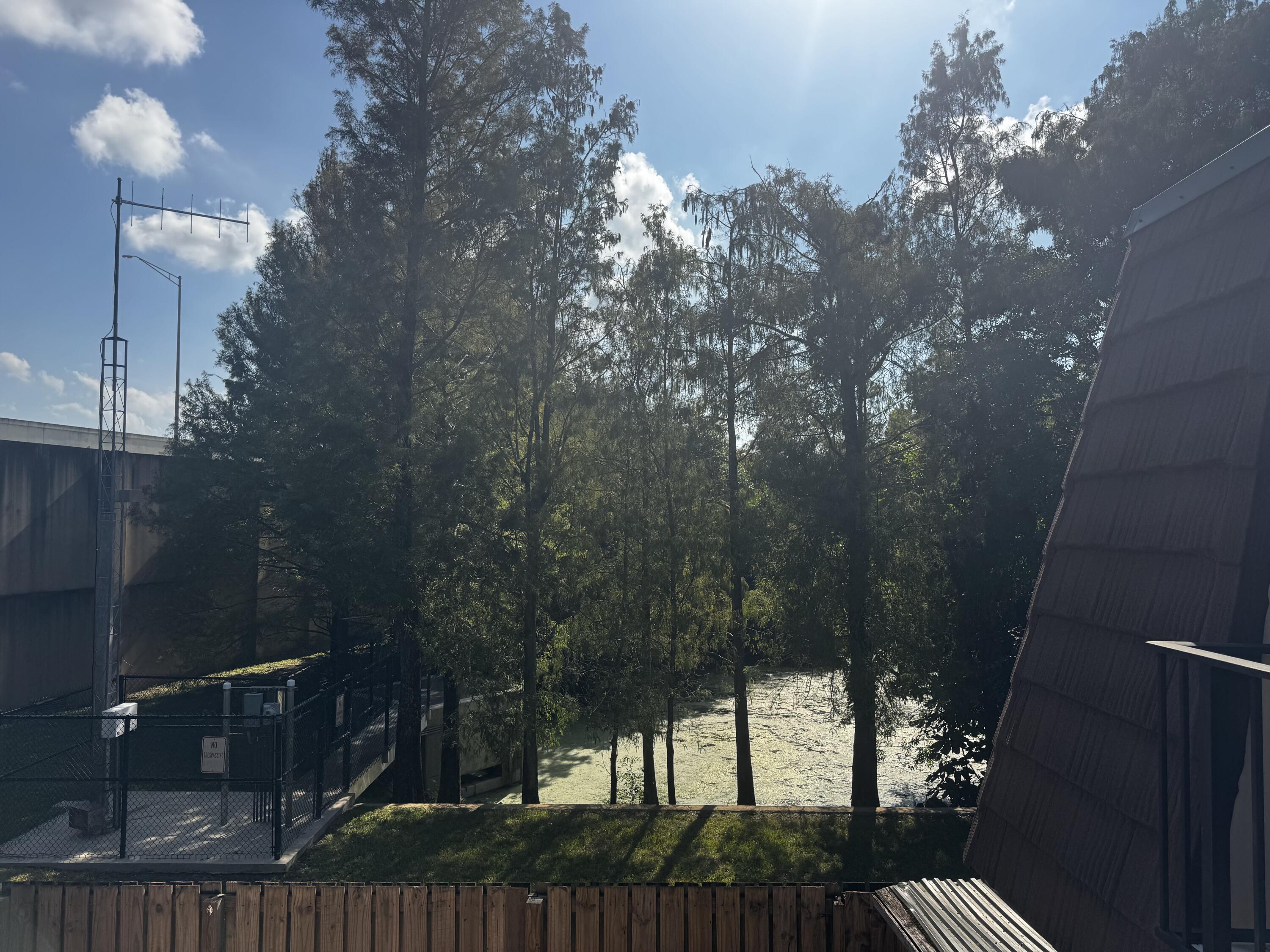 GARDEN LAKES AND GARDEN S - Residential Lease