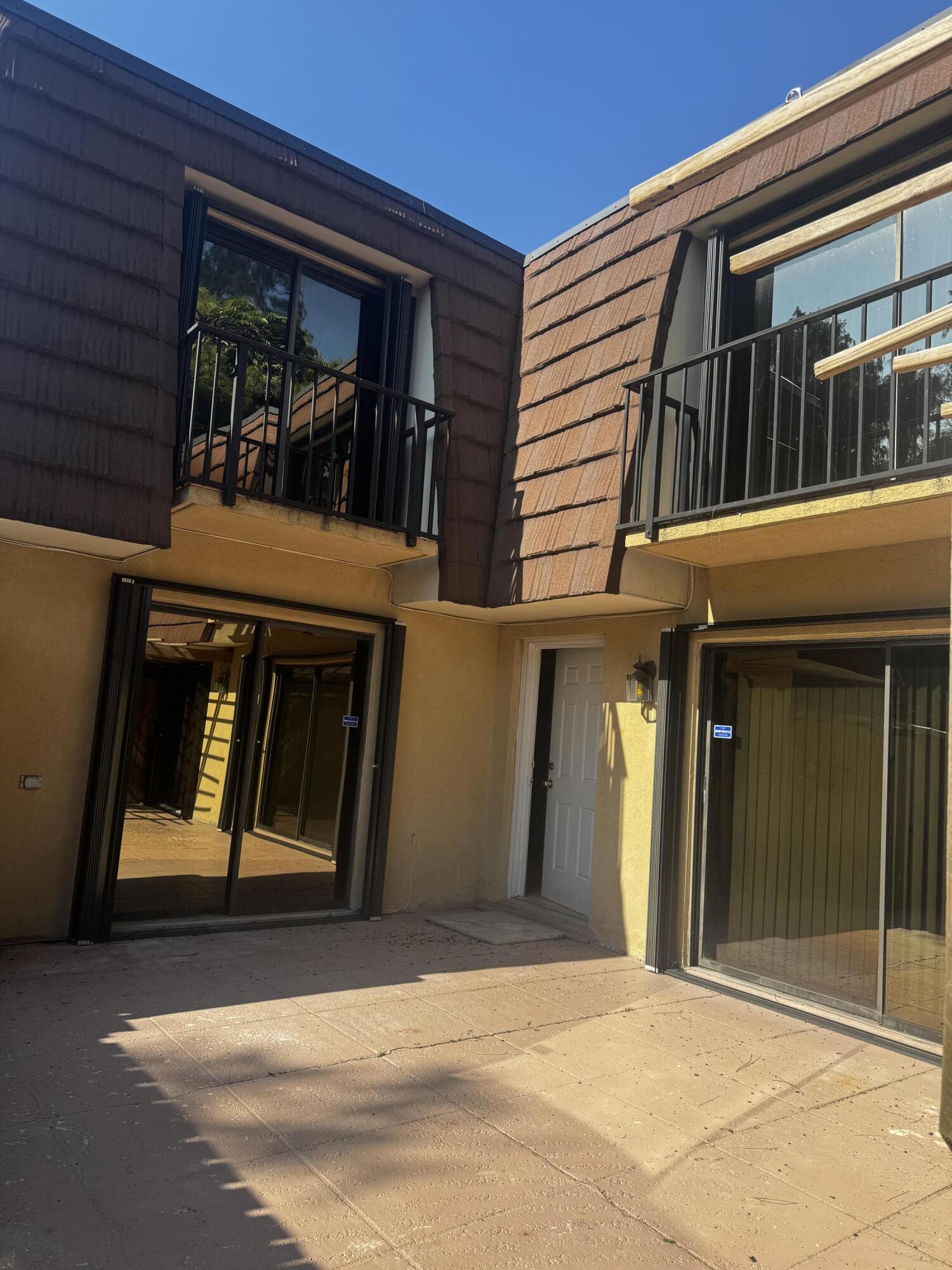 GARDEN LAKES AND GARDEN S - Residential Lease