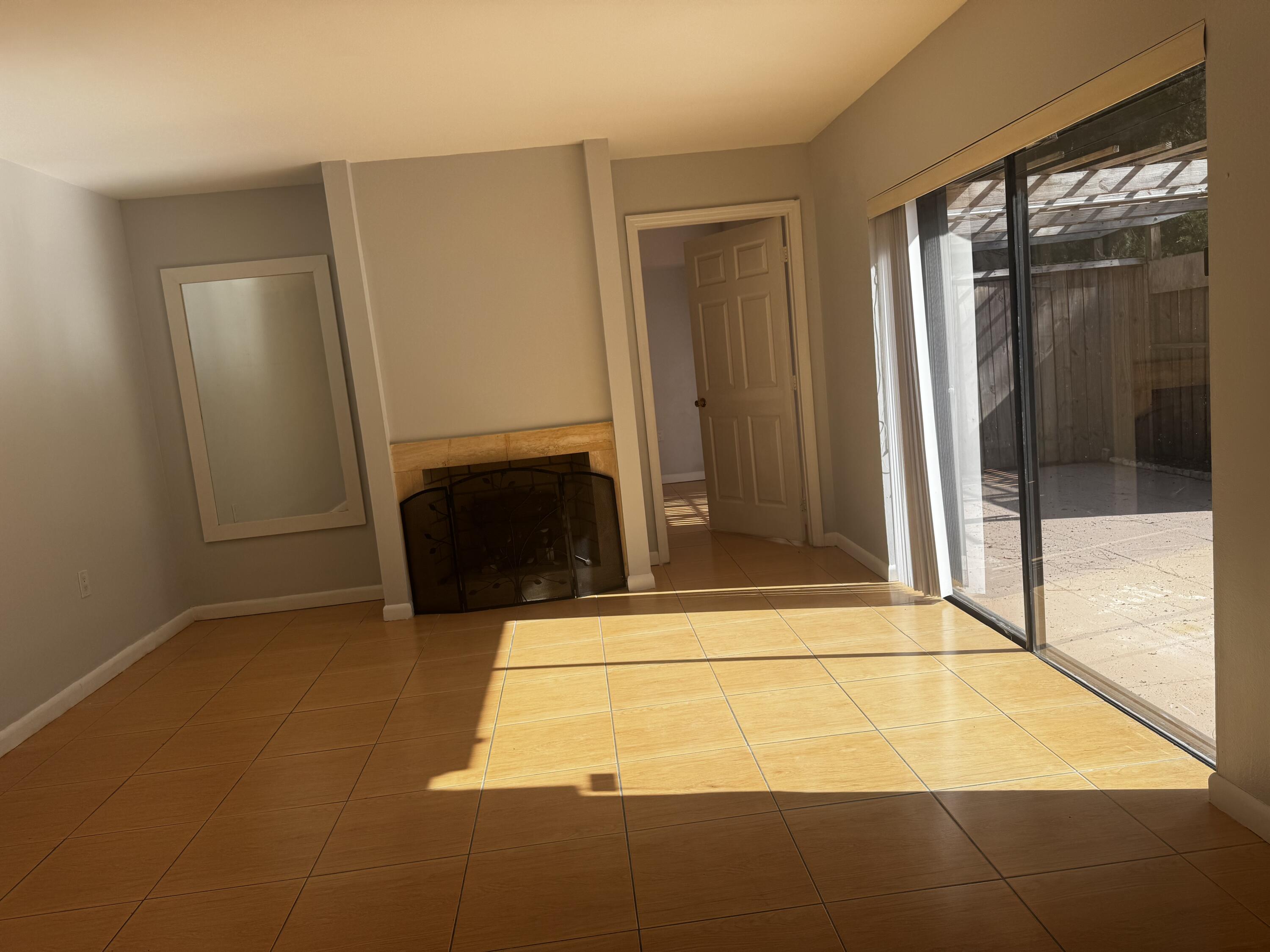 GARDEN LAKES AND GARDEN S - Residential Lease