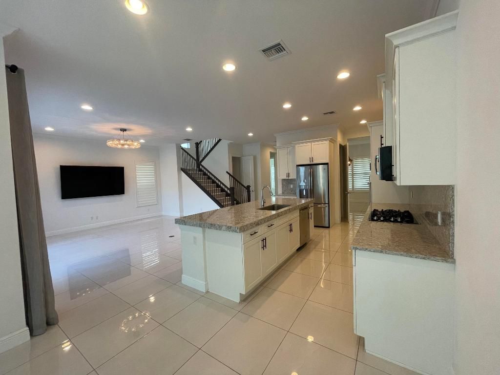 Photo of 2098 Dickens Terrace, Palm Beach Gardens, FL 33418 (MLS # R10923850)