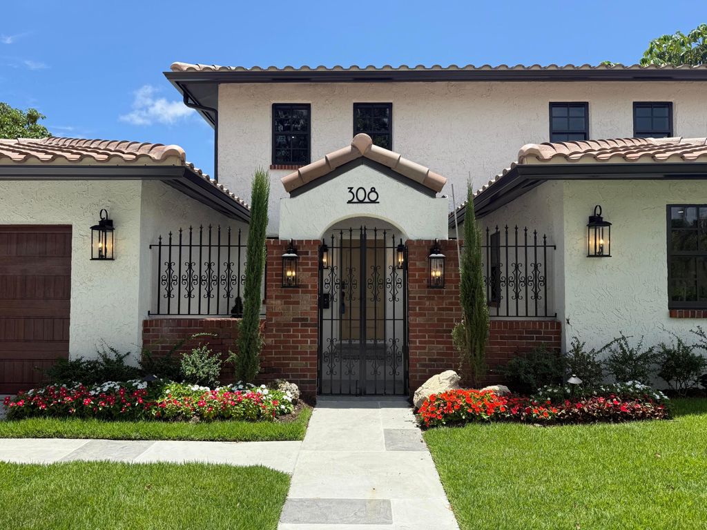 Photo of 308 Greymon DR, West Palm Beach, FL 33405 (MLS # B26031052)