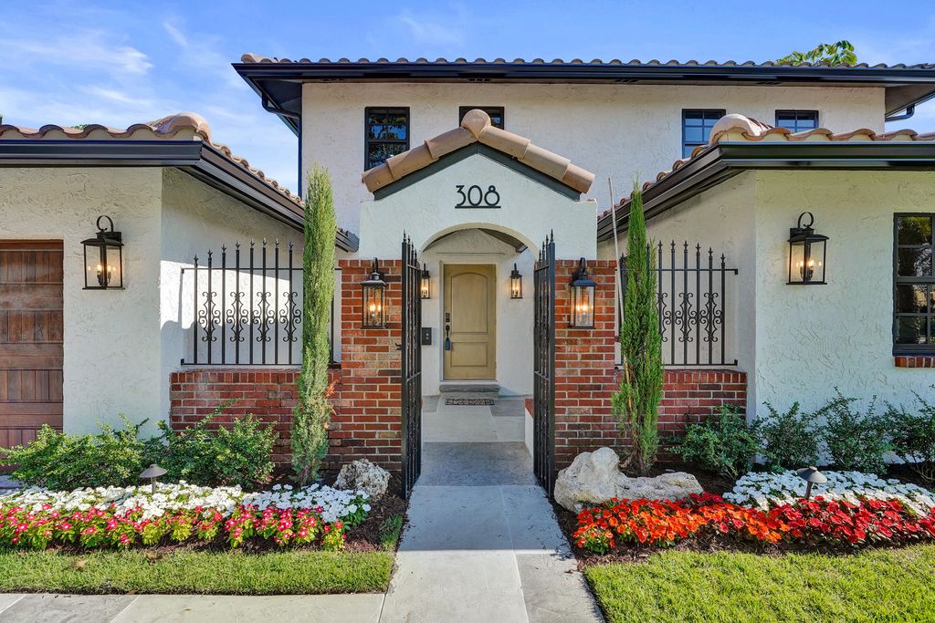 Photo of 308 Greymon Drive, West Palm Beach, FL 33405 (MLS # B26031052)
