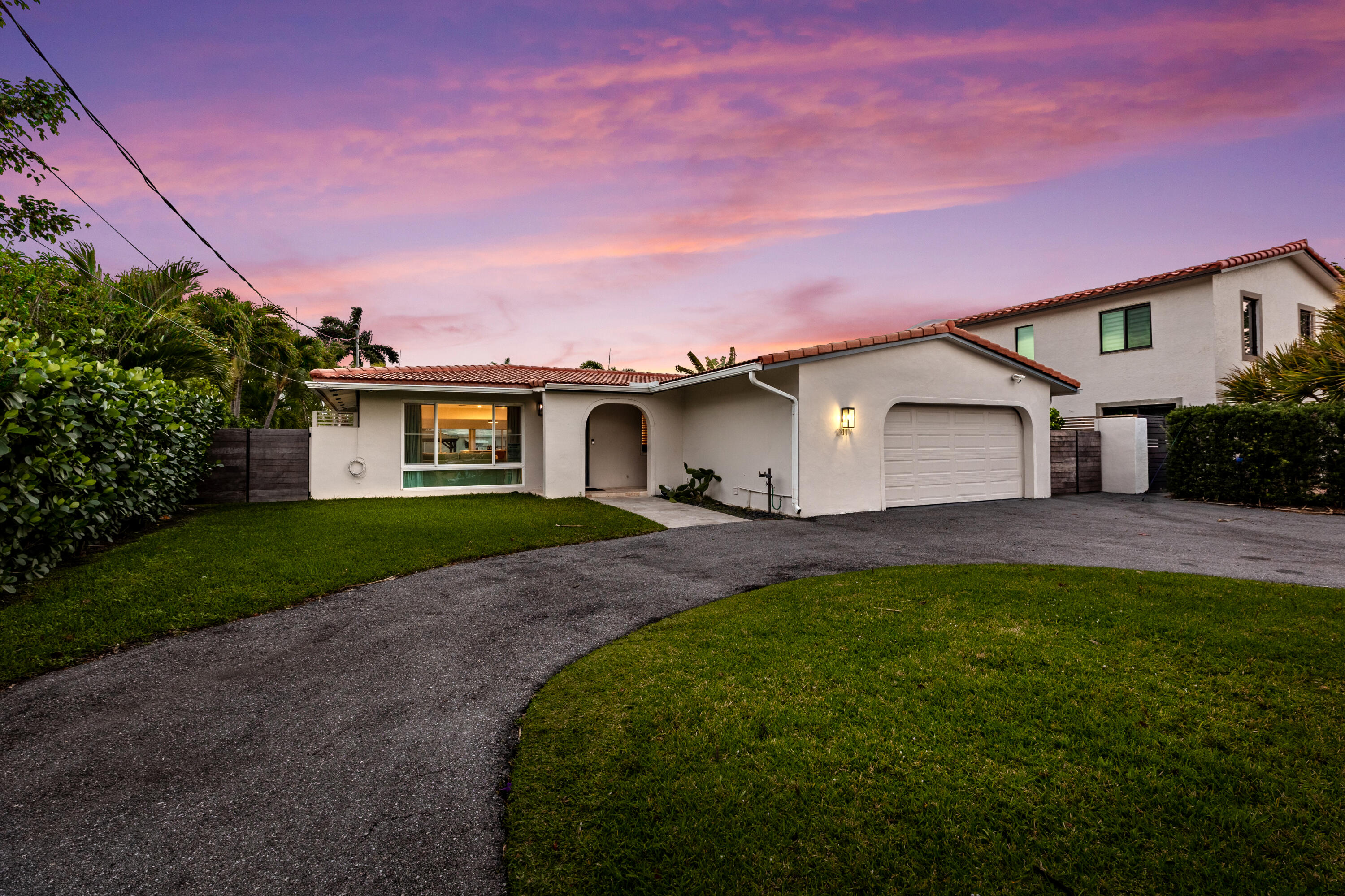 MIDDLE RIVER MANOR - Residential