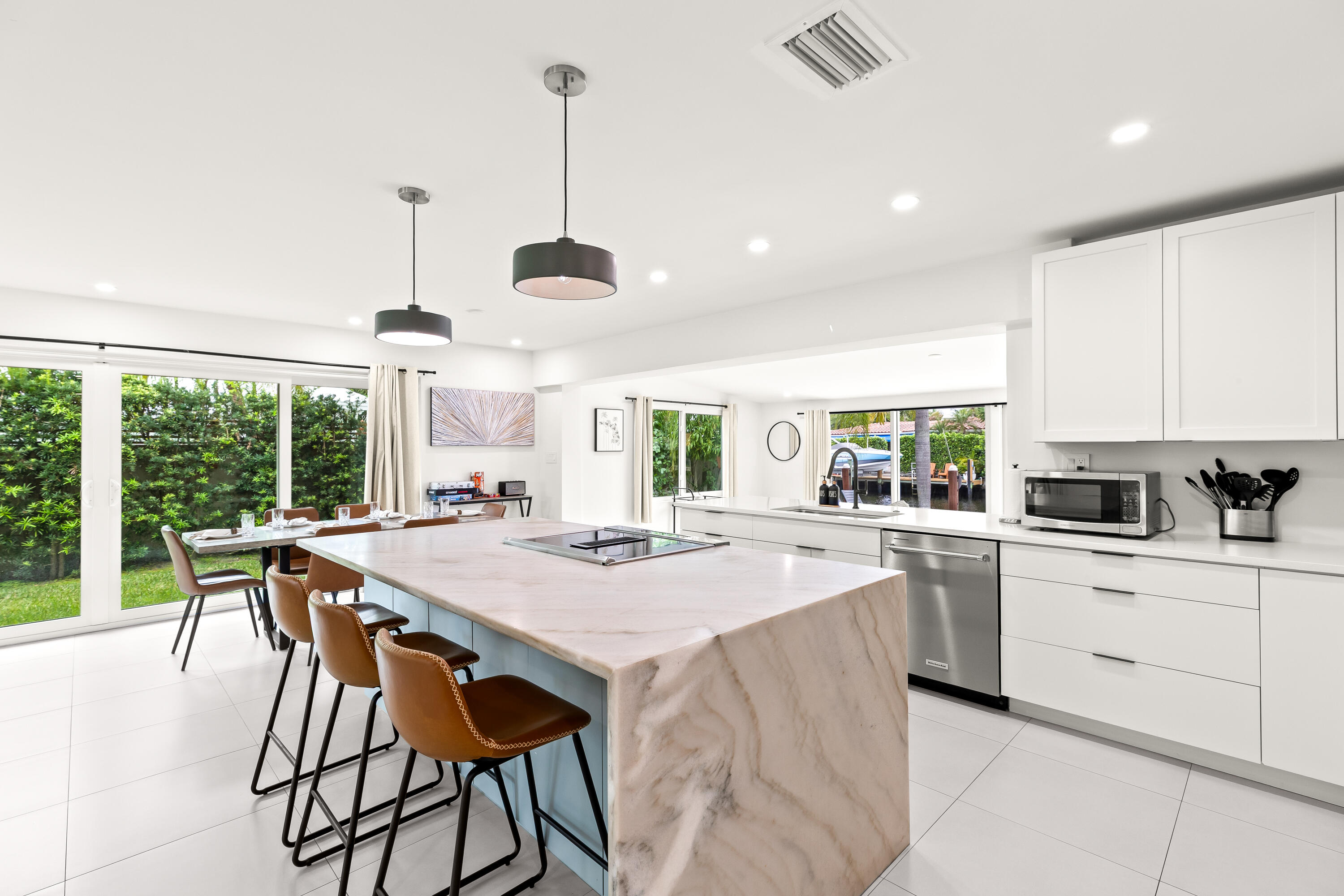 MIDDLE RIVER MANOR - Residential