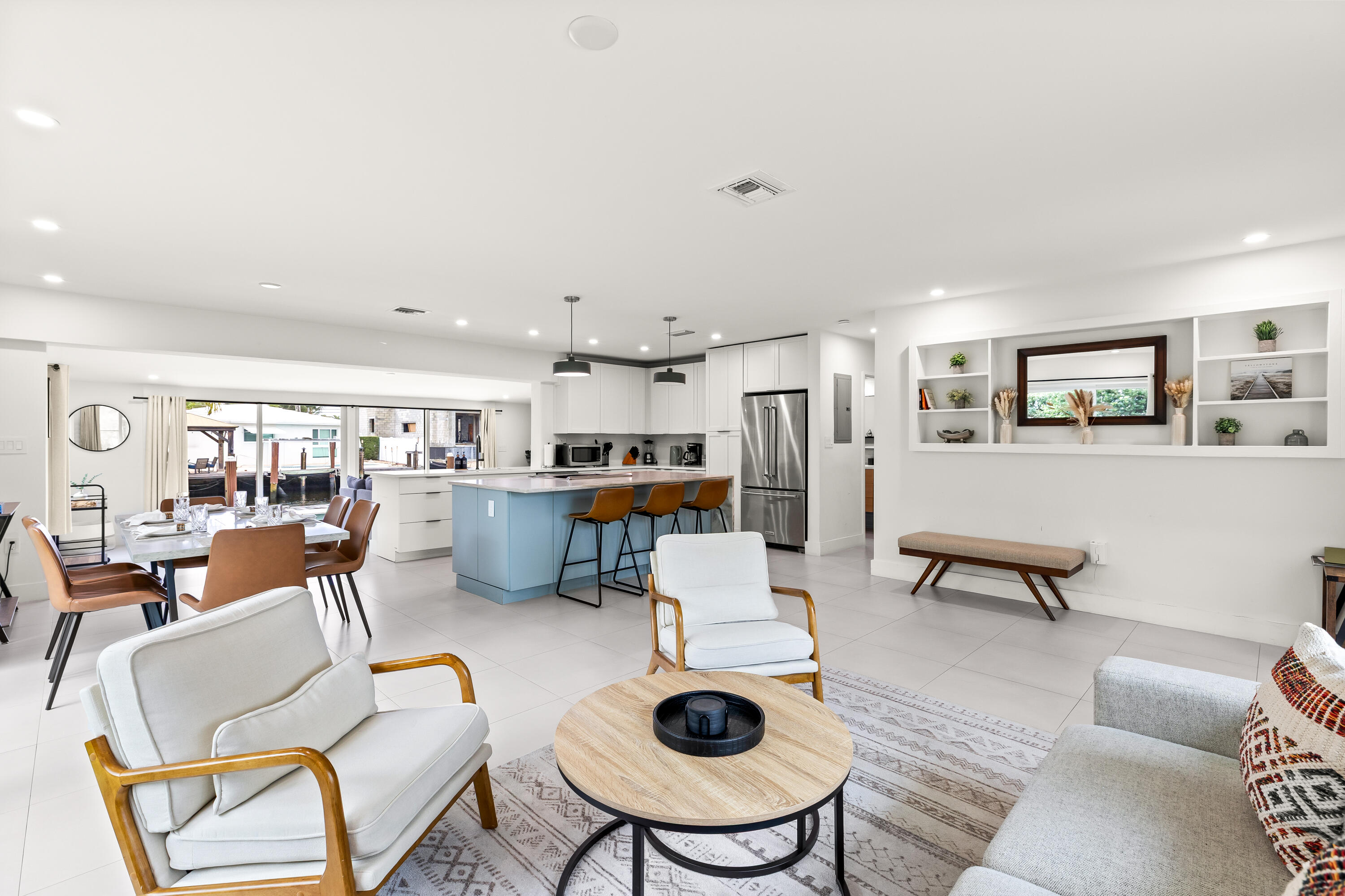 MIDDLE RIVER MANOR - Residential