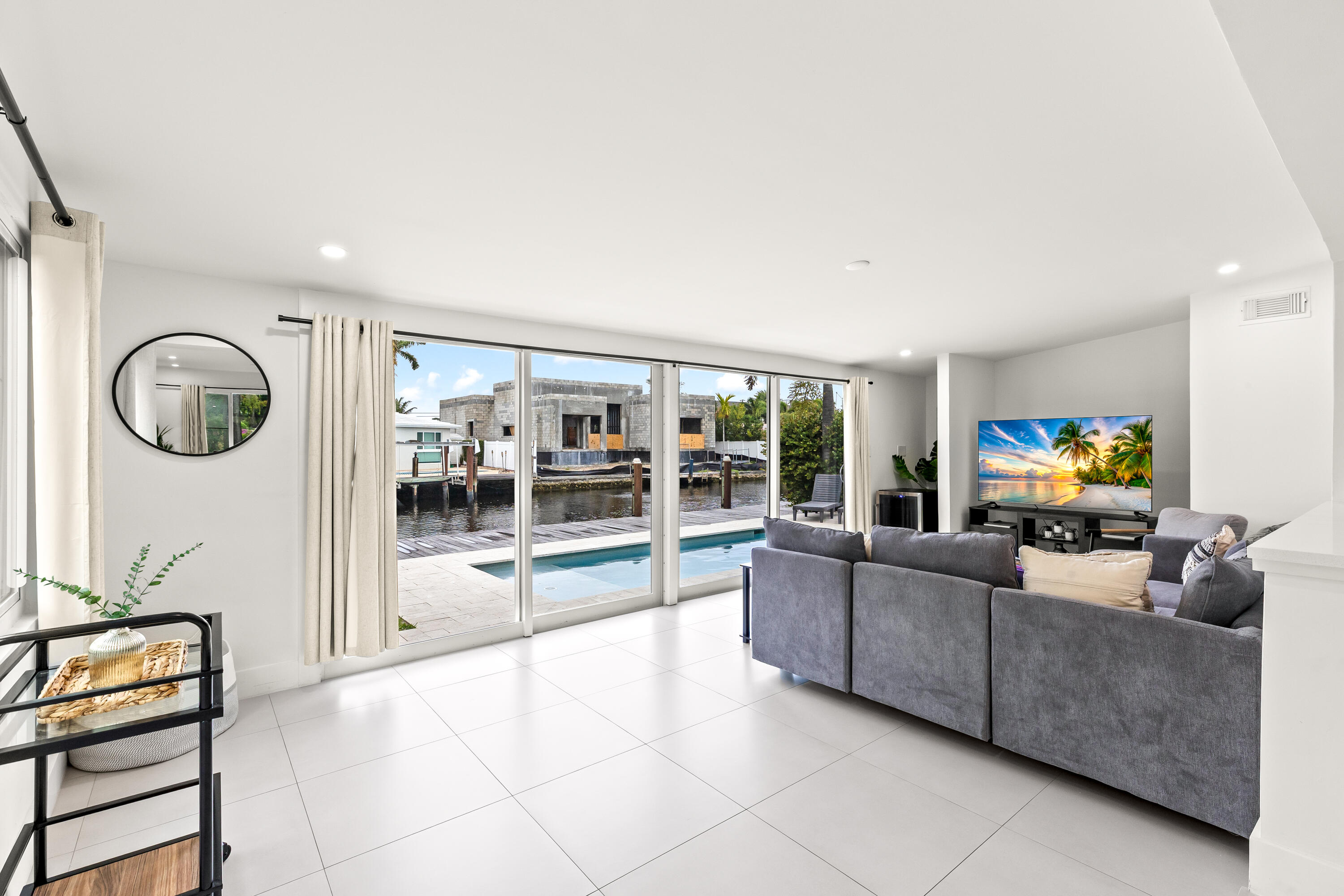 MIDDLE RIVER MANOR - Residential