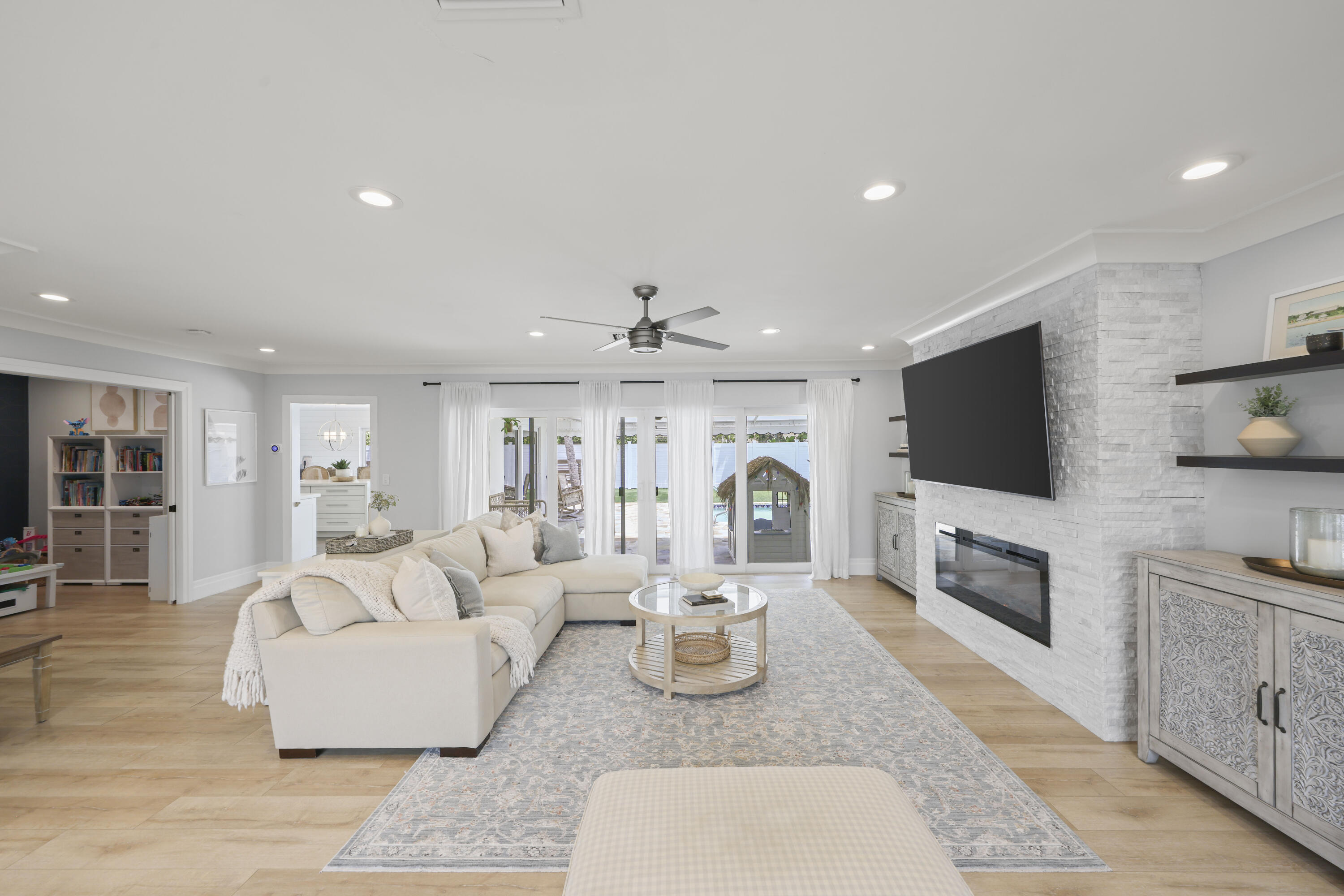 CAMINO GARDENS SEC 1 - Residential