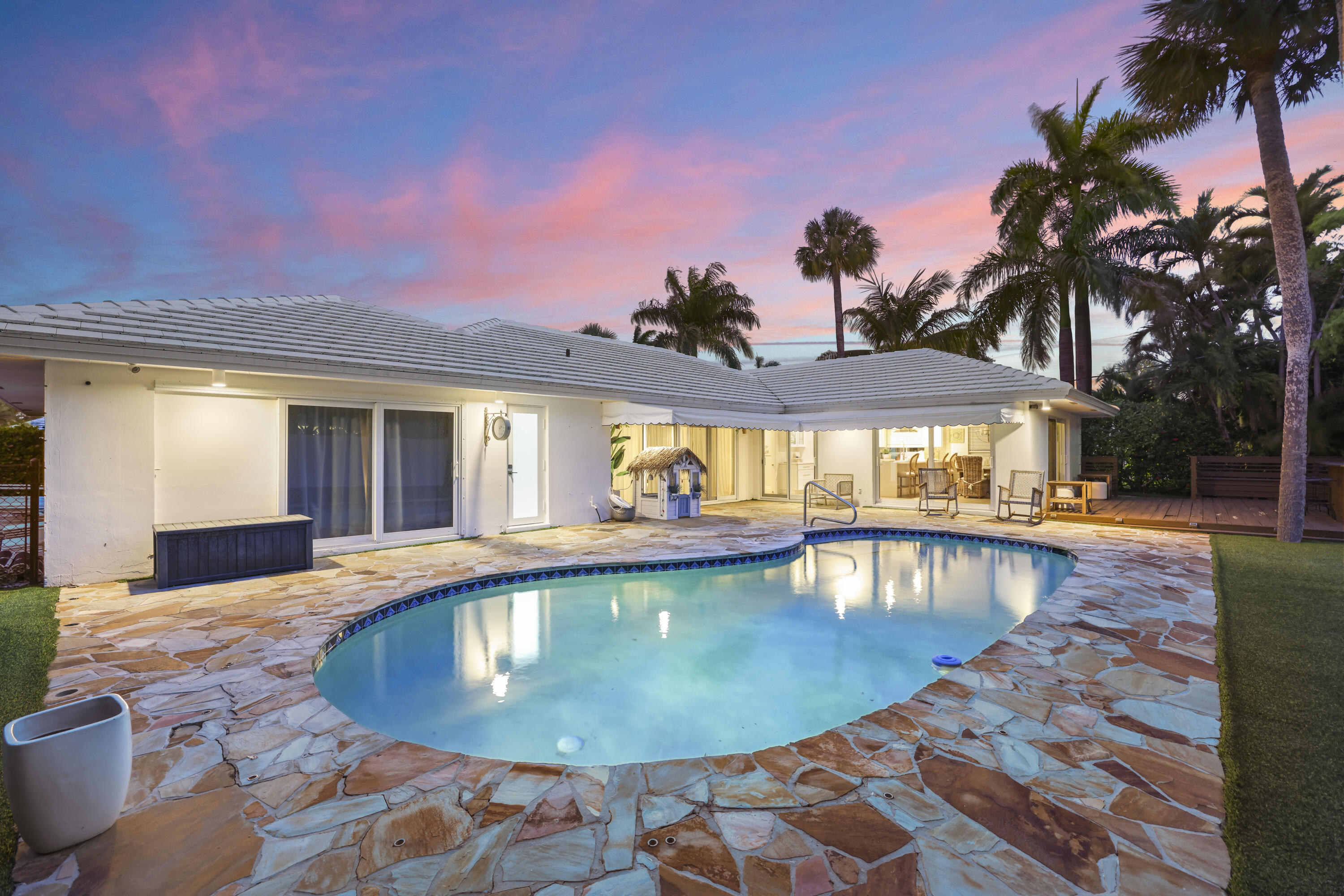 View photos, virtual tours, details... 621 Apple Tree Lane