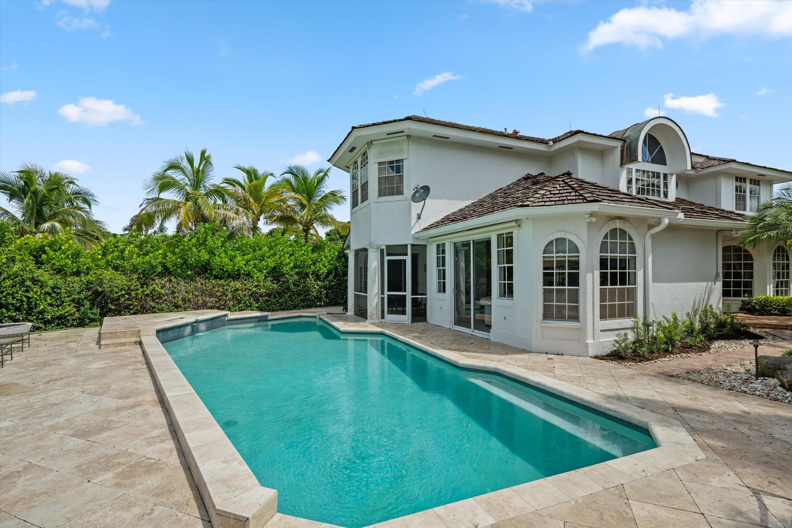2467 Muir Circle