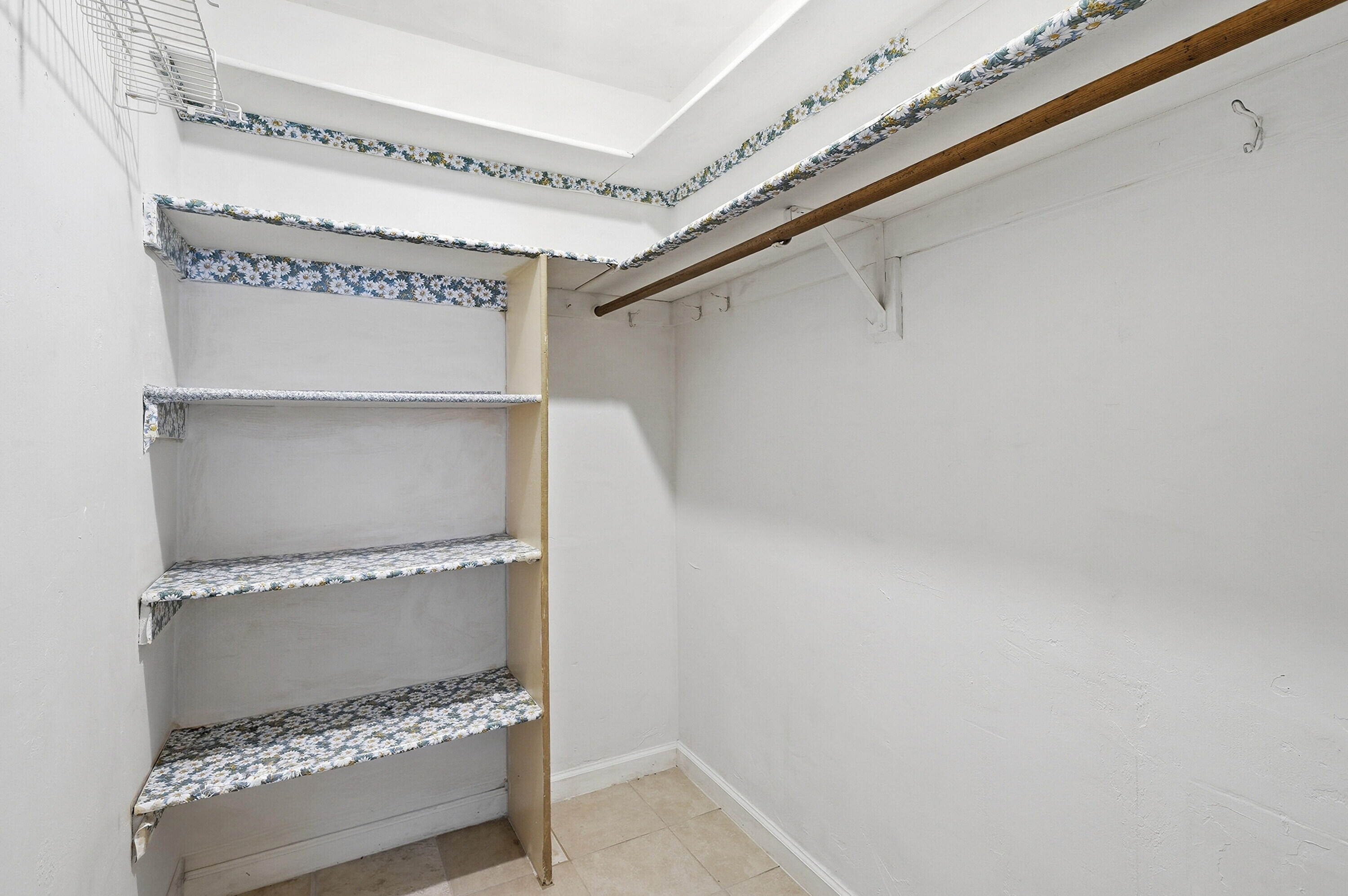 WELWYN PARK 2ND ADD - Residential Lease