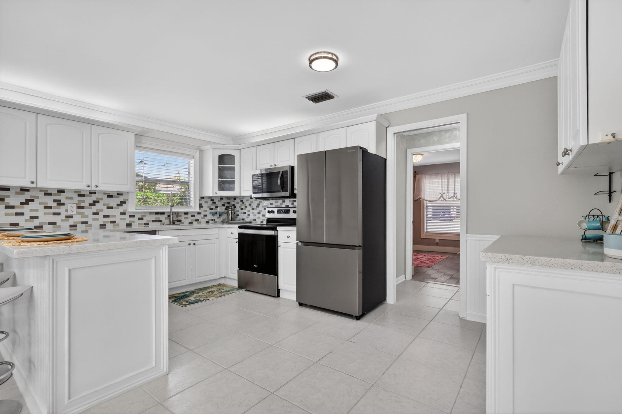 LAKES OF SHERBROOKE - Residential