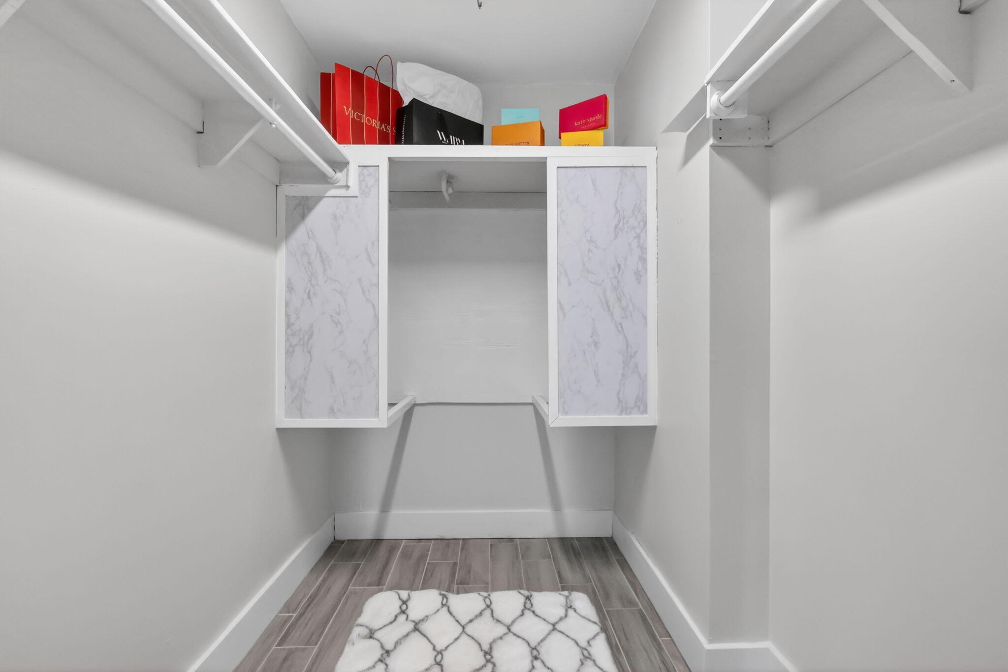 LAKES OF SHERBROOKE - Residential