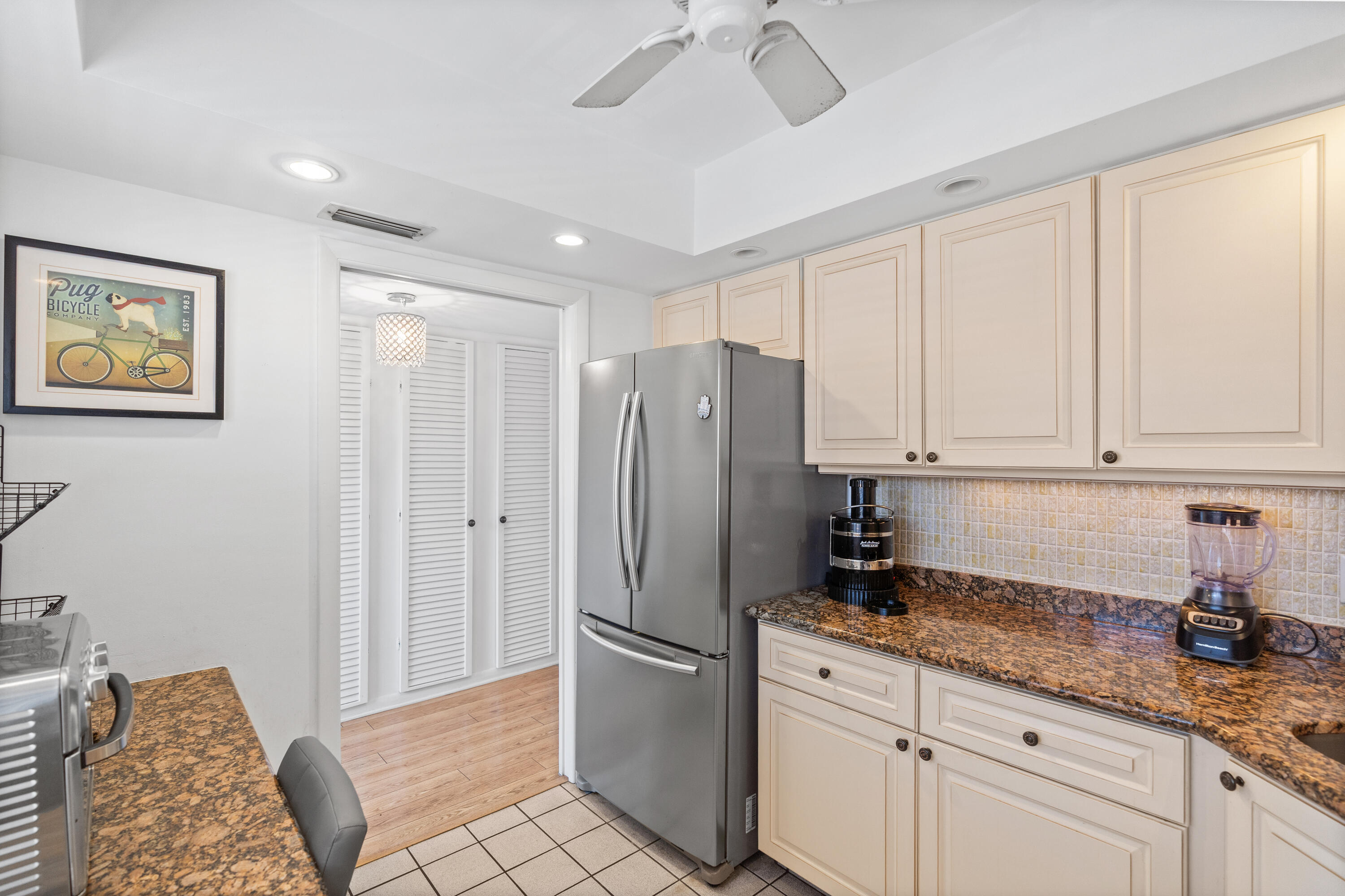 PALM ROYAL APTS INC CONDO - Residential