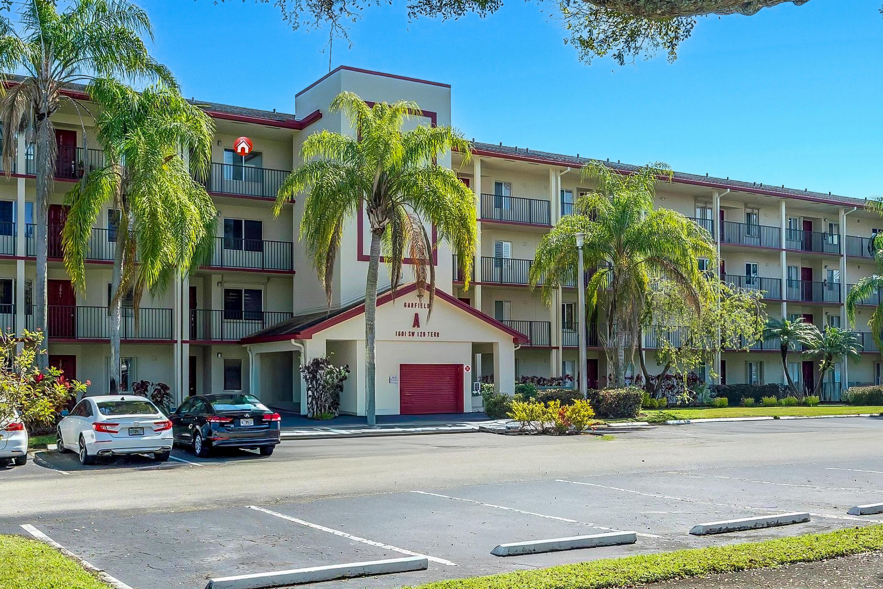 GARFIELD AT CENTURY VILLAGE - Residential