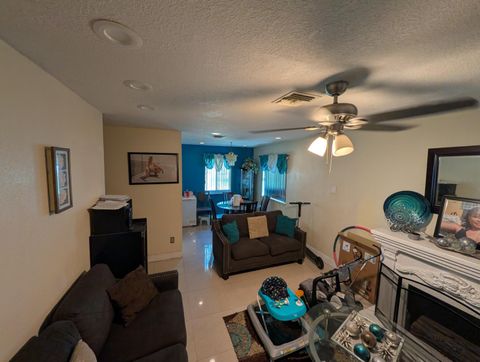 Tiny photo for 2761 NW 11th Place, Fort Lauderdale, FL 33311 (MLS # B26029467)
