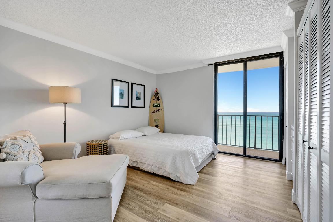 OCEAN TRAIL CONDO II - Residential