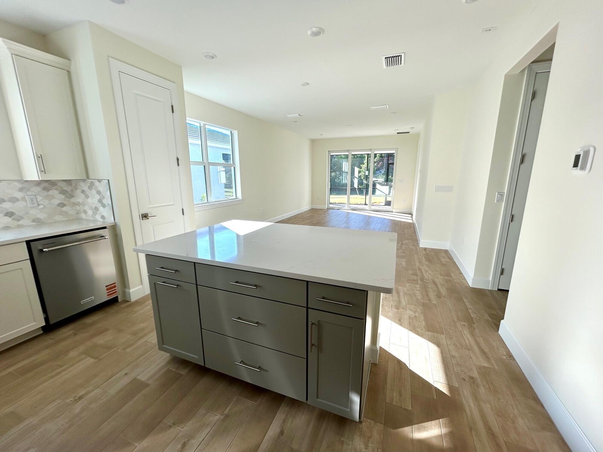 COSTA POINTE - Residential