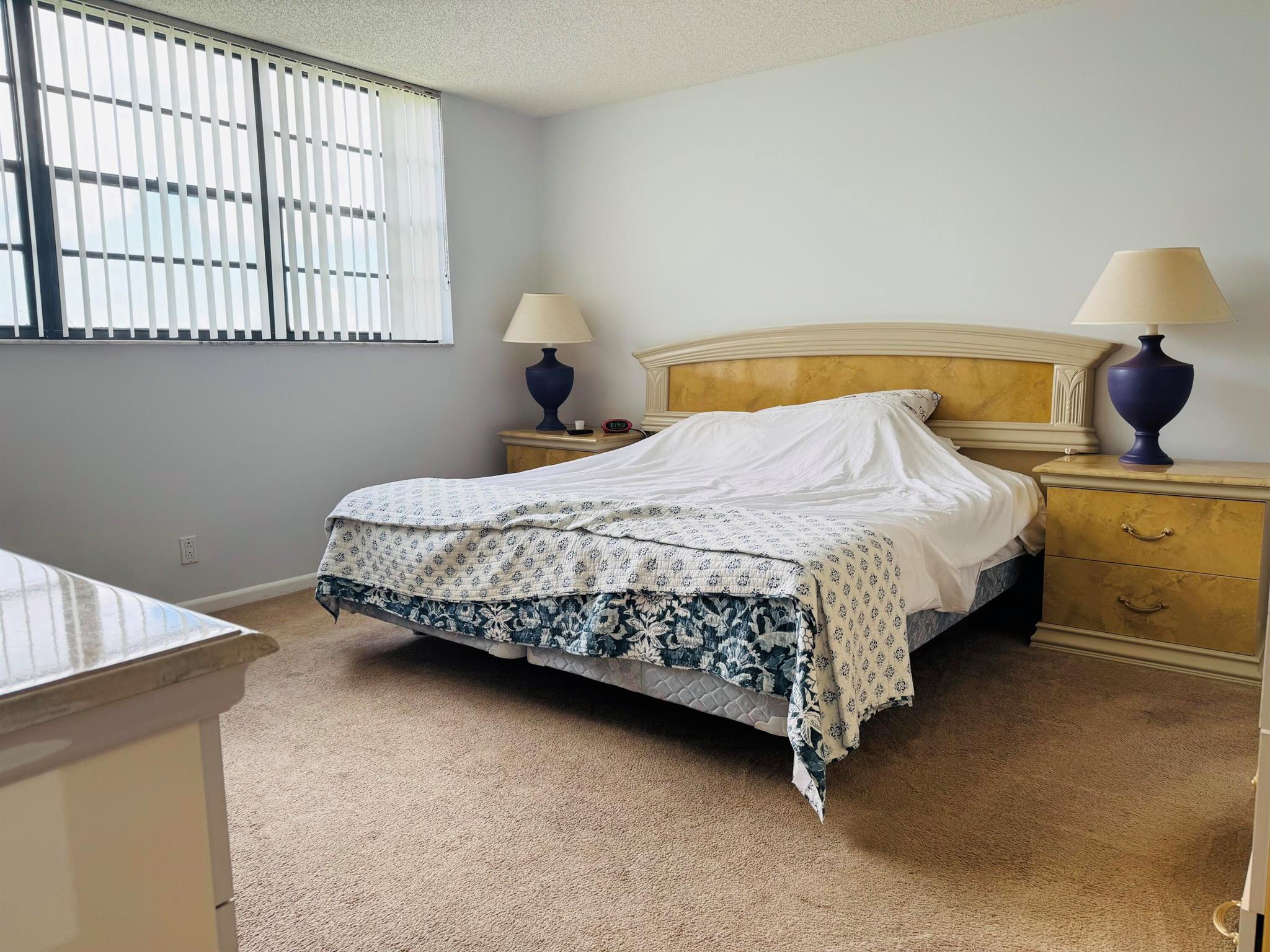 DEER CREEK COUNTRY CLUB - Residential Lease