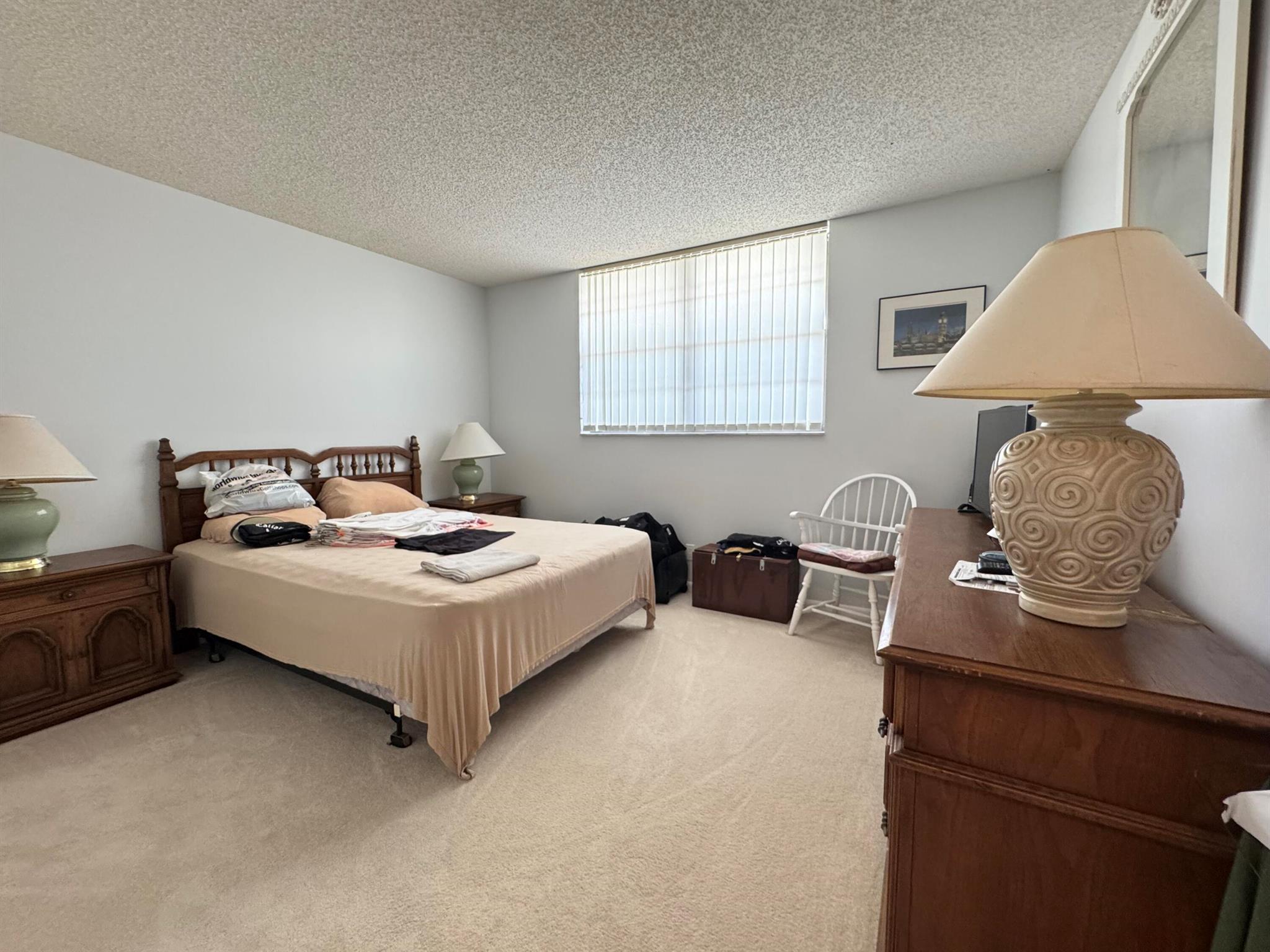 DEER CREEK COUNTRY CLUB - Residential Lease