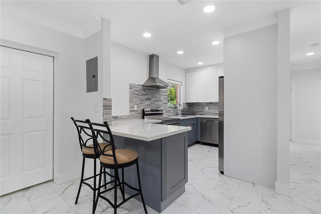 EDGEWOOD - Residential Lease