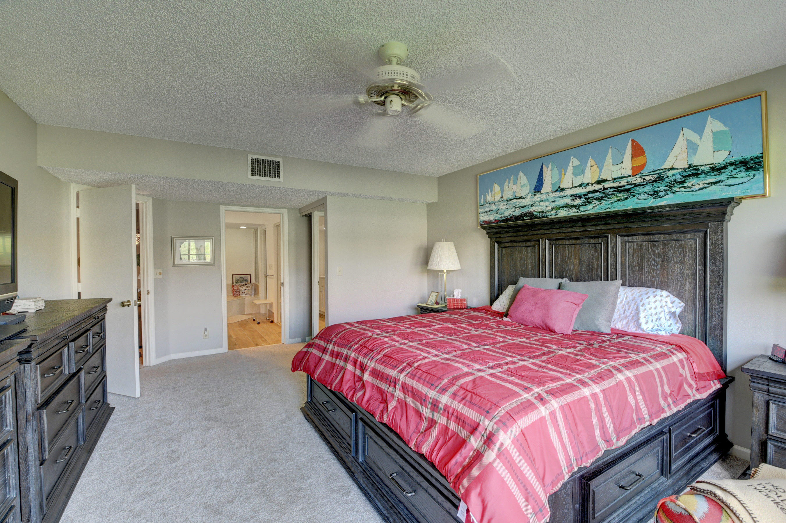 GLENEAGLES CONDO III - Residential Lease