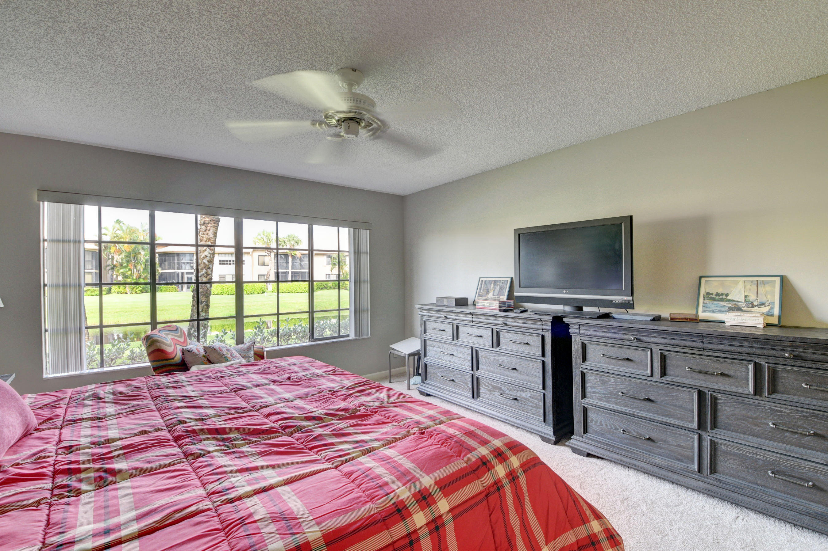 GLENEAGLES CONDO III - Residential Lease