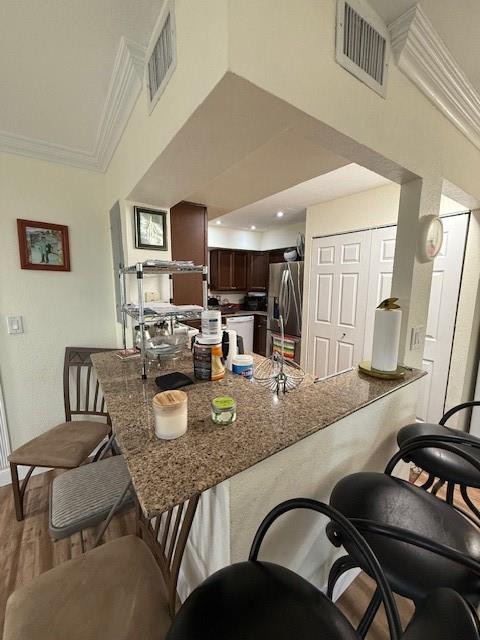 ARROWHEAD GOLF&TENNIS CLU - Residential