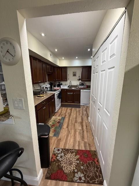 ARROWHEAD GOLF&TENNIS CLU - Residential