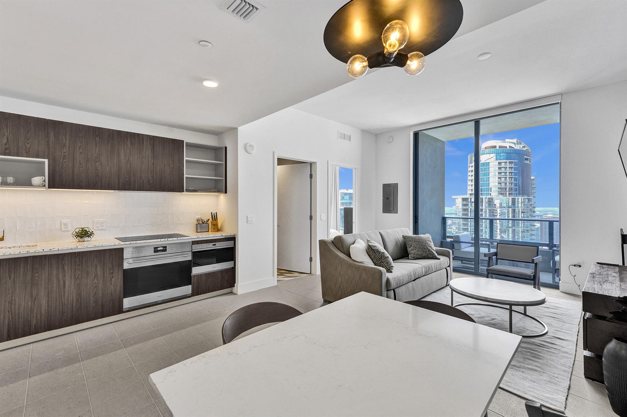 Turnkey income-producing Penthouse at Natiivo Miami! AIRBNB CASH COW !! This fully furnished 1-bed unit allows daily rentals with no restrictions--perfect for Airbnb/short-term. Located in the heart of Downtown Miami near Brickell, Kaseya Center, and Bayfront Park, this high-demand area ensures consistent bookings. Natiivo offers 5-star amenities: rooftop pool, fitness center, co-working spaces, valet, 24/7 security & more. Ideal for investors seeking strong cash flow in a luxury setting. Don't miss this rare opportunity