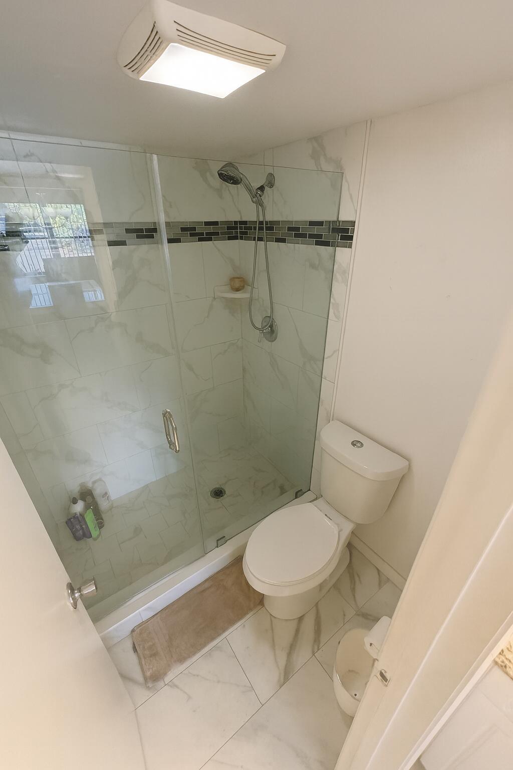 FOREST HILL VILLAS GARDEN - Residential