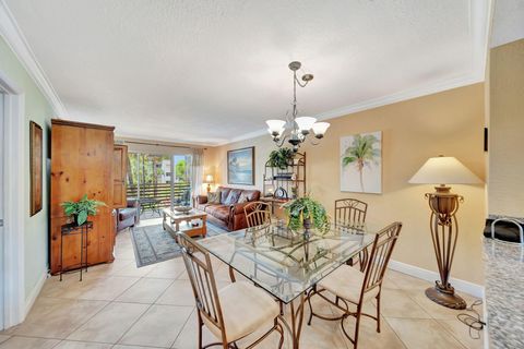 A home in Lauderdale By The Sea